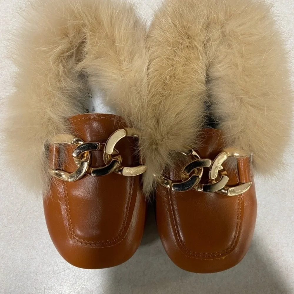 Adorable whisker color authentic rabbit Fur mules with gold chain size 2…